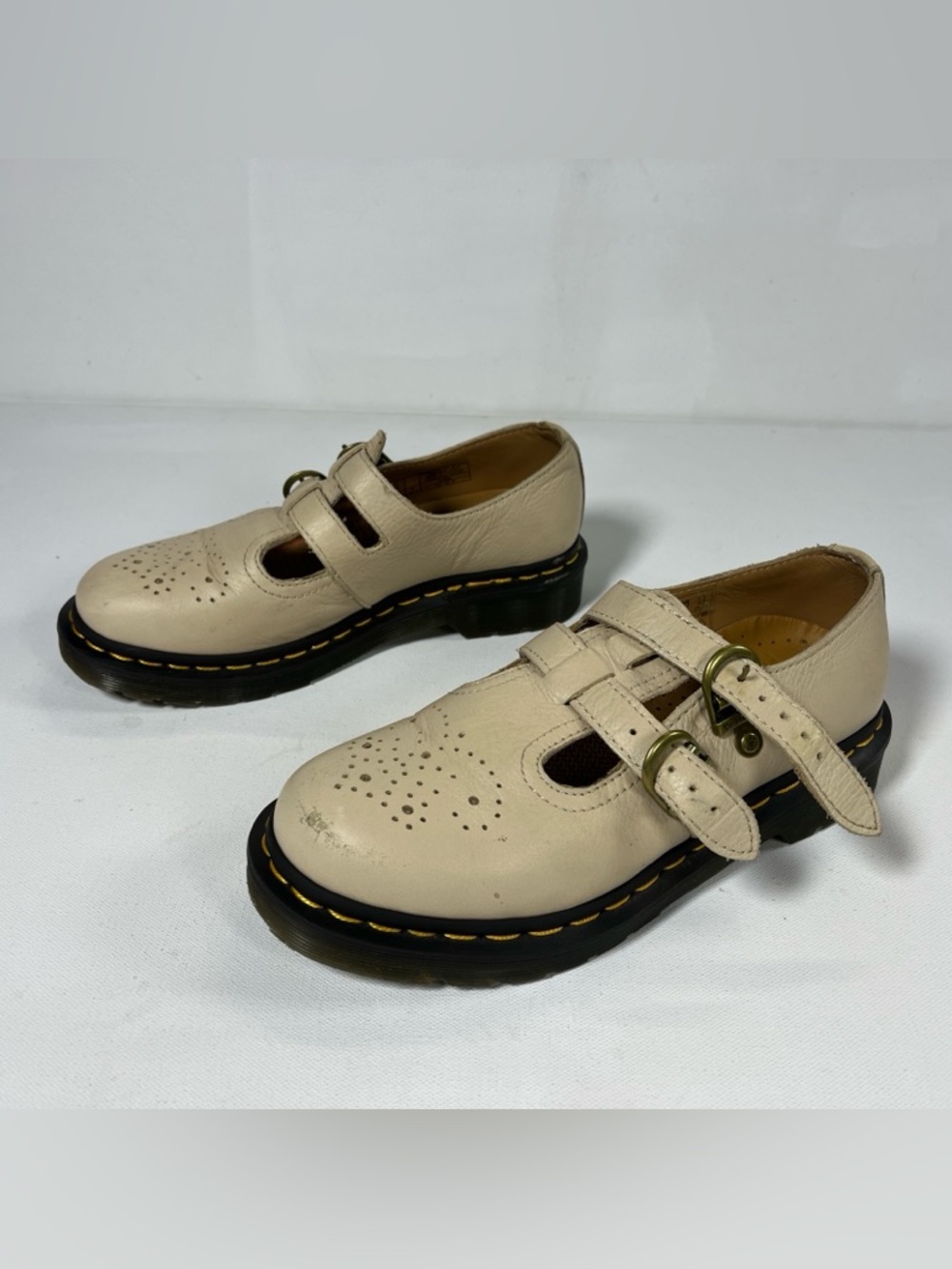 SOLD Dr. Martens Mary Jane 8065 Shoes Leather Buckle Flats Perforated Beige Wome - Picture 7 of 16